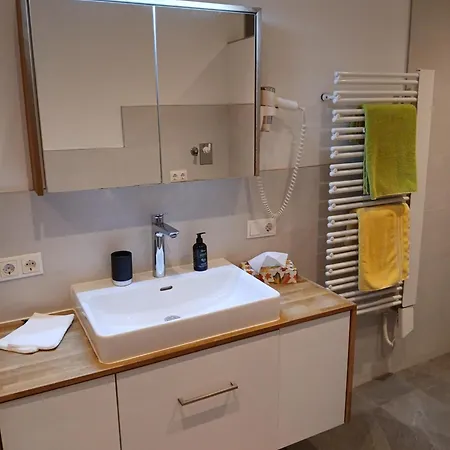 Sonnseit Living شقة فيلدشوناو